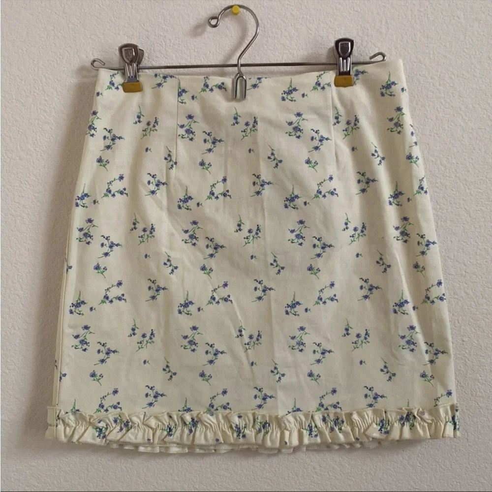 NWOT Urban Outfitters Ashton Ruffle Mini Skirt